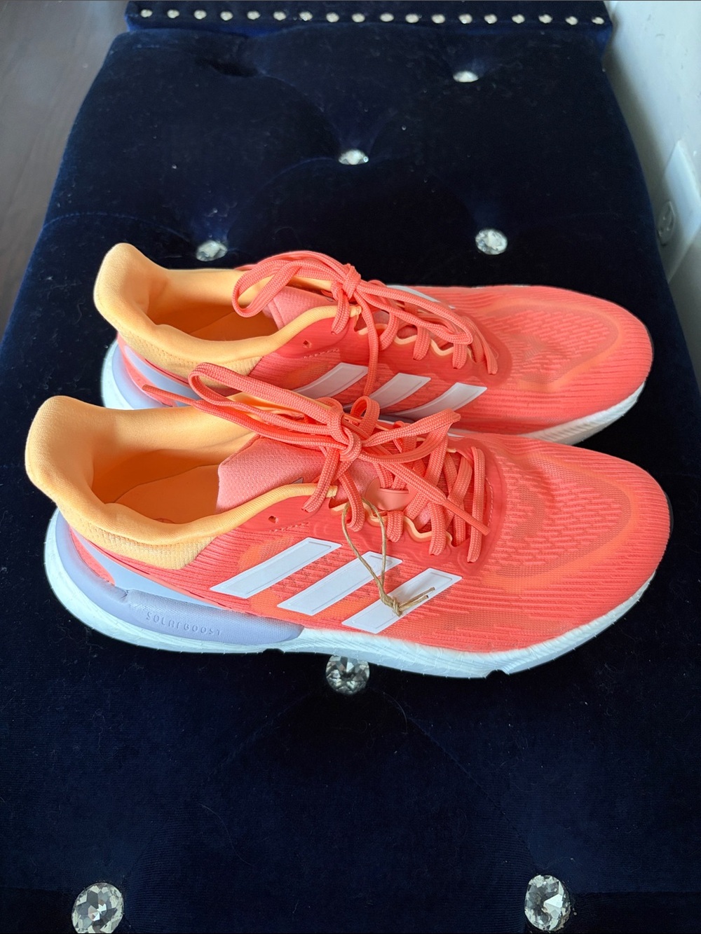 Stylish Adidas Women's Coral Running Shoes- NEW 8.5M